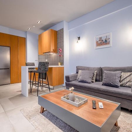 Apartamento Sleek Plaka Retreat - Heart Of Atenas Exterior foto