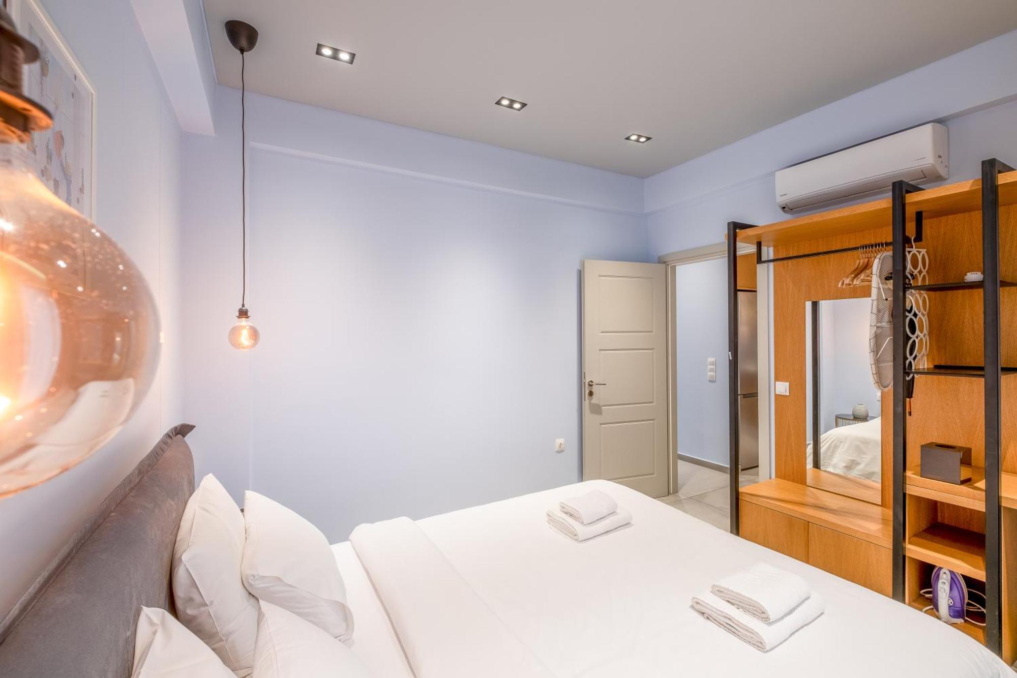 Apartamento Sleek Plaka Retreat - Heart Of Atenas Exterior foto
