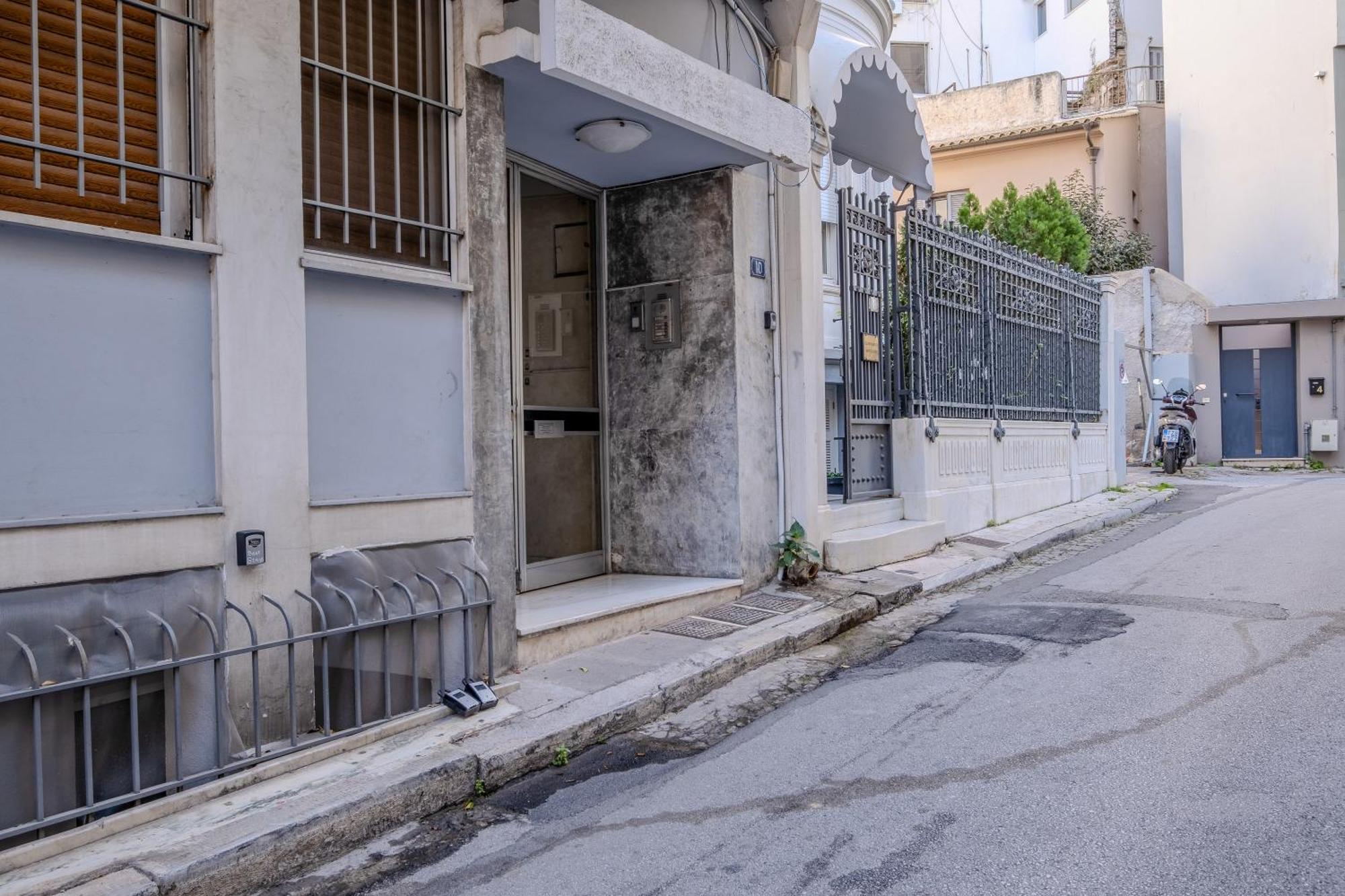 Apartamento Sleek Plaka Retreat - Heart Of Atenas Exterior foto